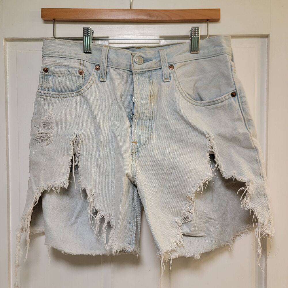 Levi's 501 Distressed Cutoff Denim Shorts - Size W28